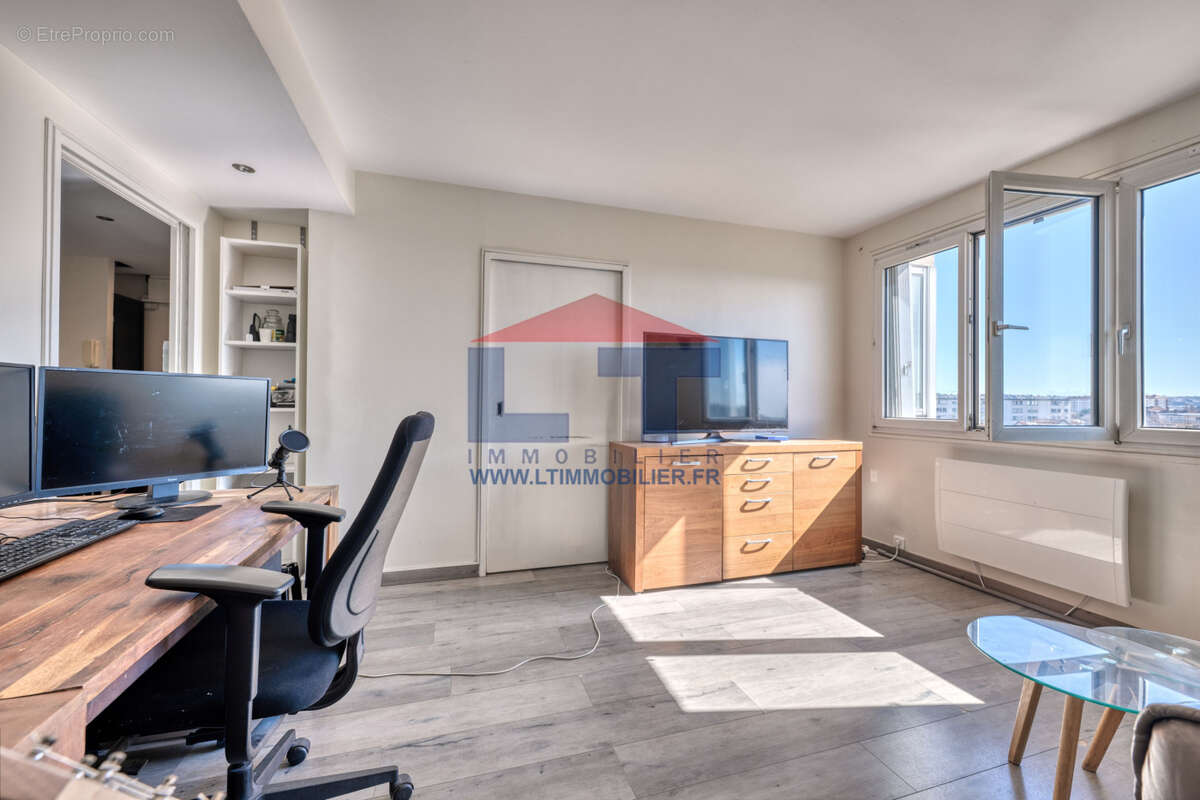 Appartement à CHAMPIGNY-SUR-MARNE