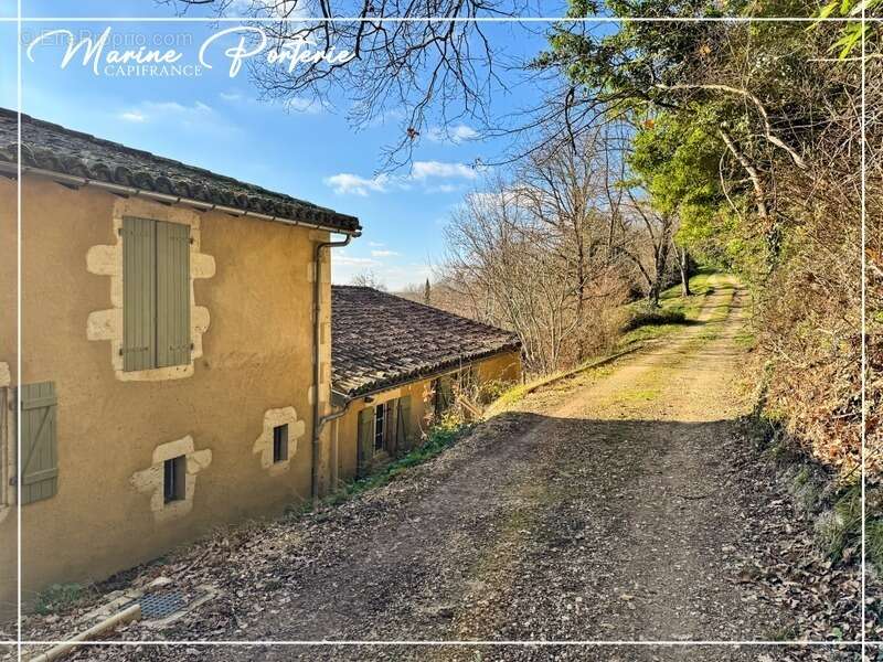 Propriété de charme en pierre – volumes exceptionnels – piscine – vue dégagée – proche Auch - photo 29