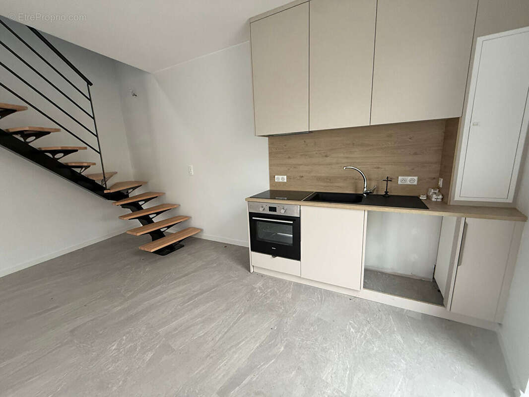 Maison à RENAISON