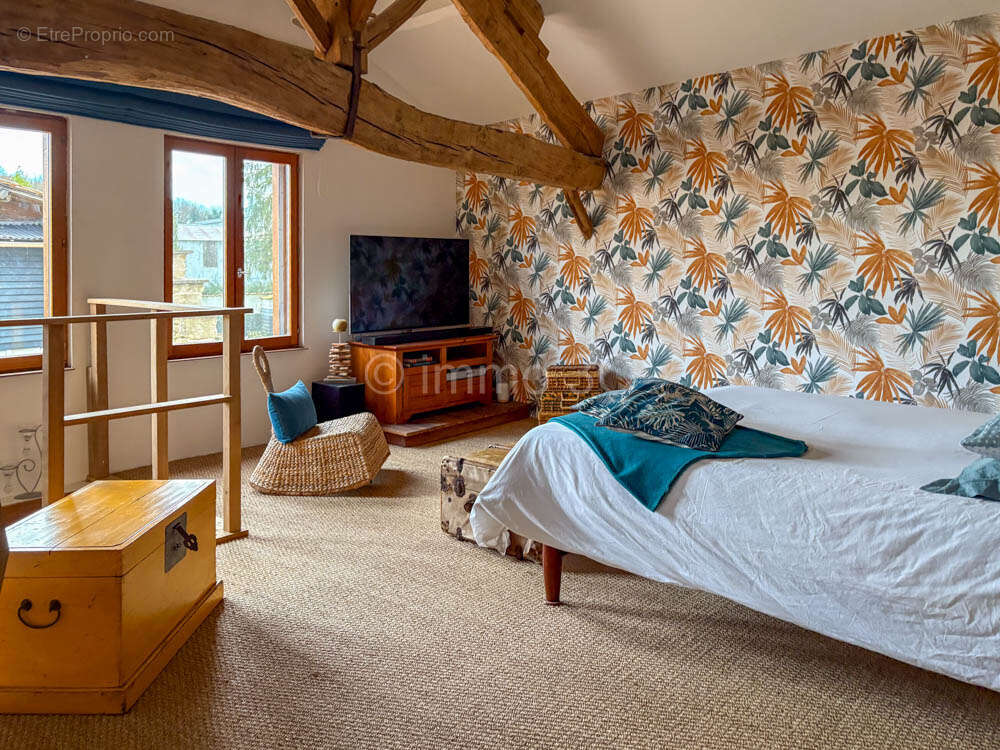 Maison à CHEF-BOUTONNE