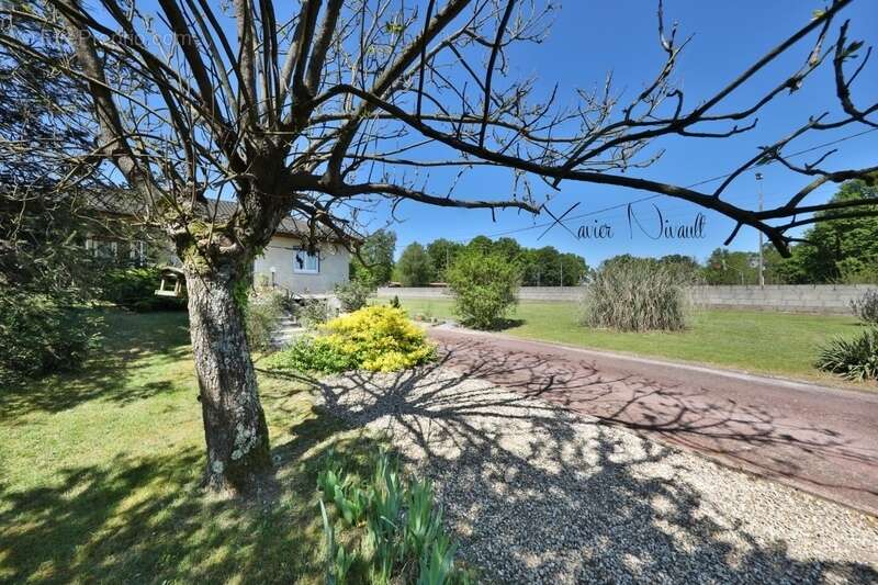 Maison à PONT-DE-VAUX