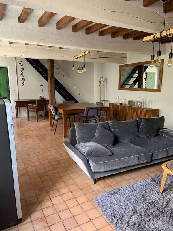 Maison à VIEUX-MOULIN
