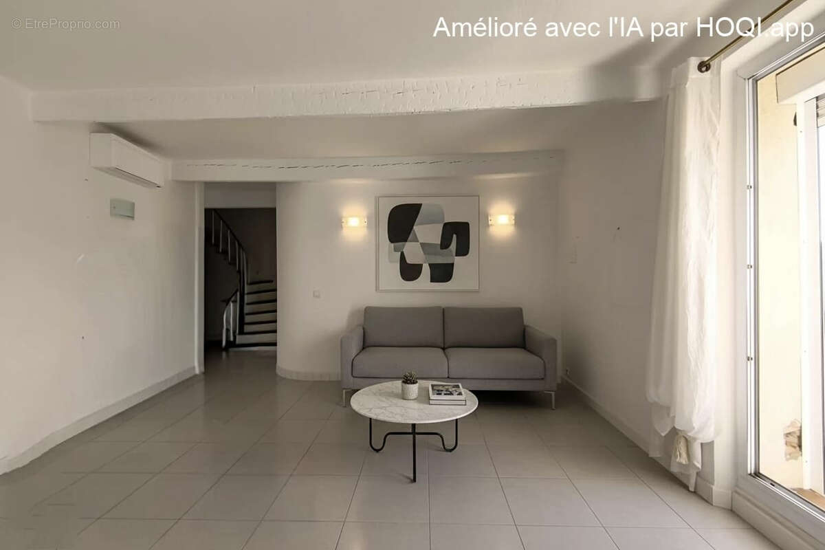 Appartement à BAGNOLS-EN-FORET