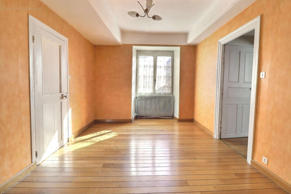 Maison à BUXY
