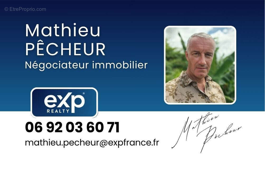 Terrain à SAINT-BENOIT