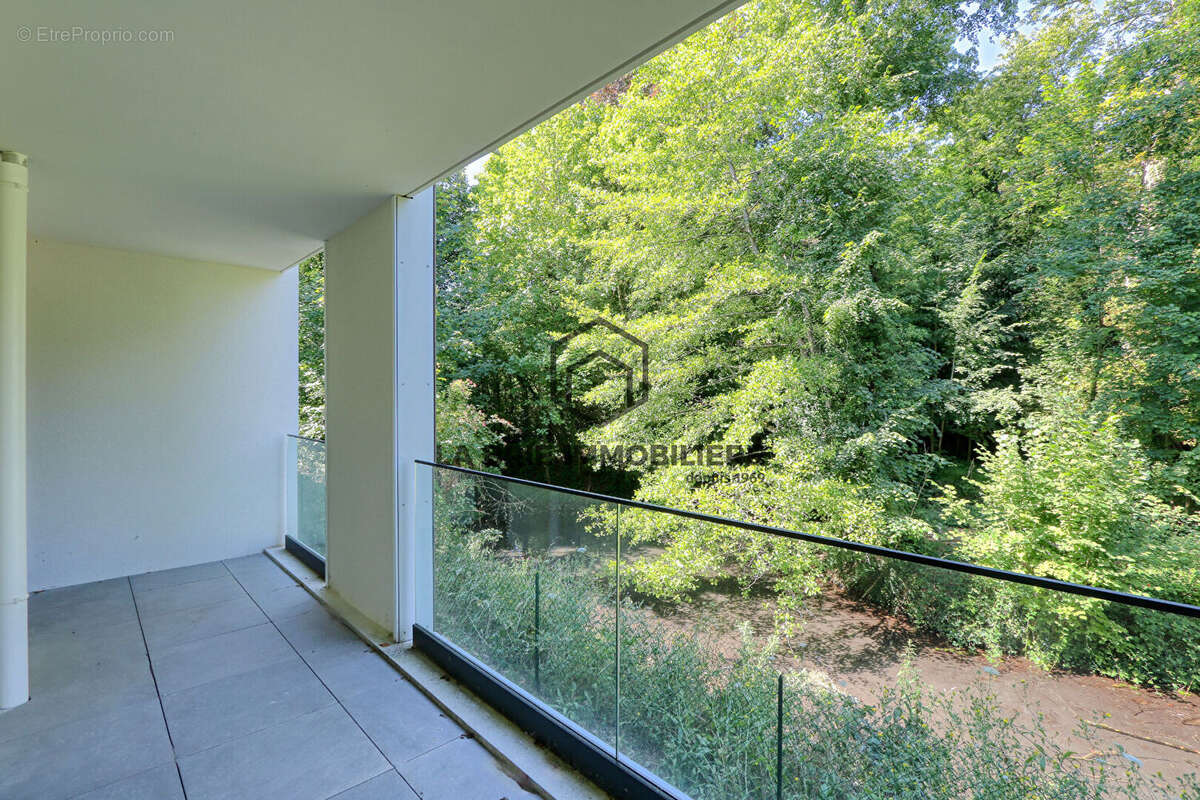 Appartement à RUBELLES