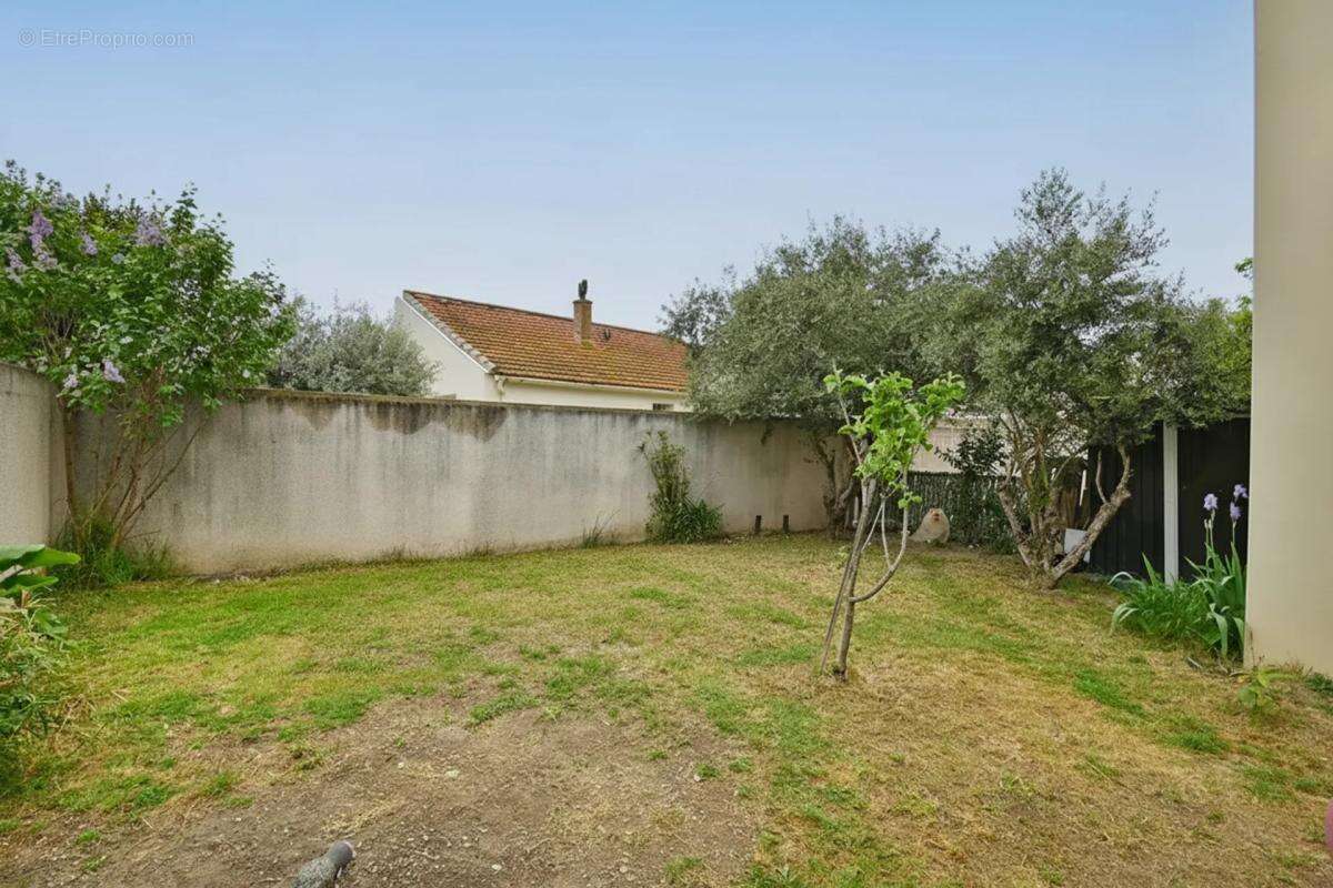 Jardin privé à Avignon, 3 pièces - photo 16