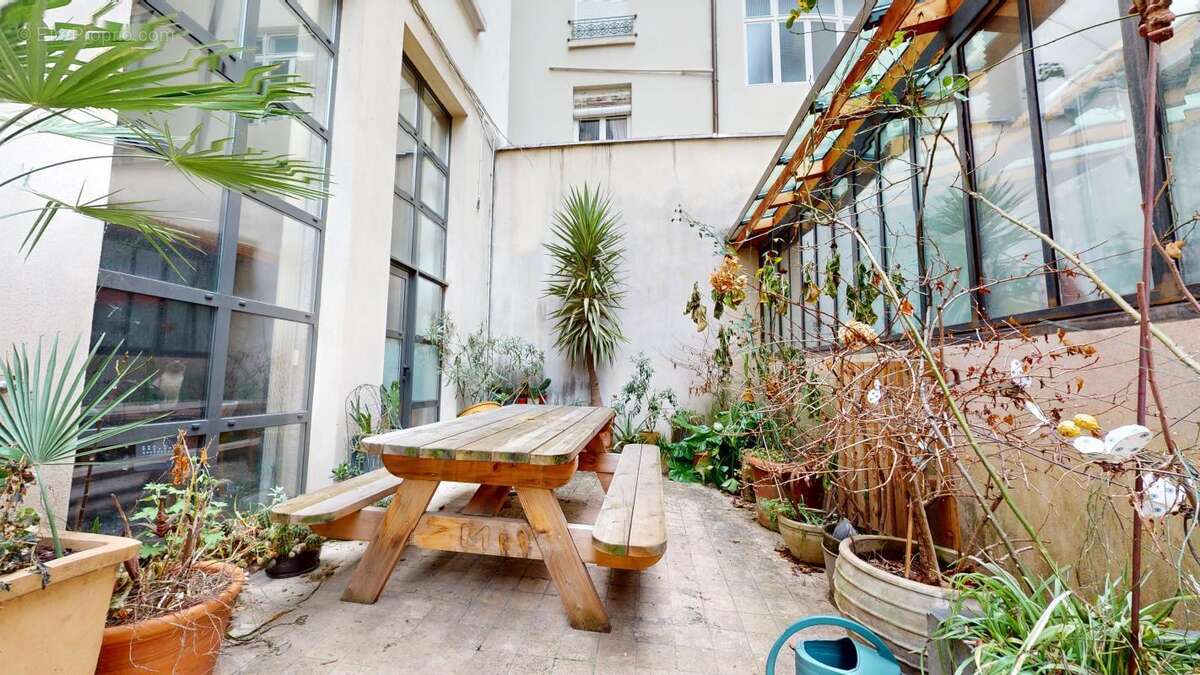 Appartement à LYON-6E