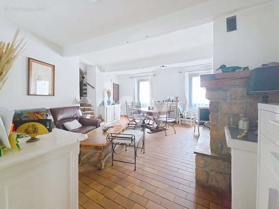 Maison 4 pièces 124 m² à vendre à La Trinite (06340) - photo 3