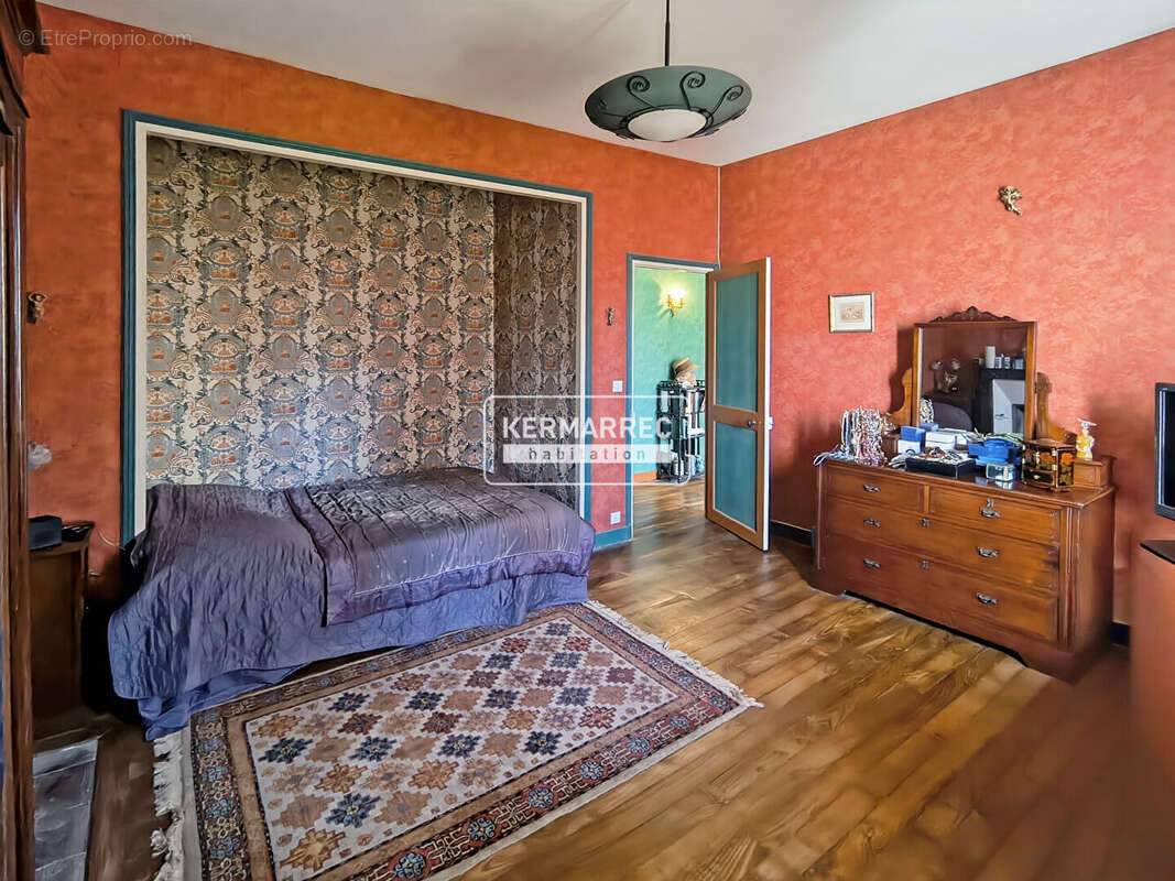 Maison de Maitre Saint Aubin D Aubigne - Charme, volumes et potentiel exceptionnel - photo 10