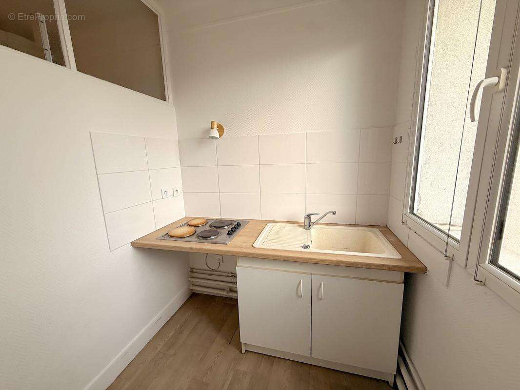 Appartement à SAINT-MAUR-DES-FOSSES