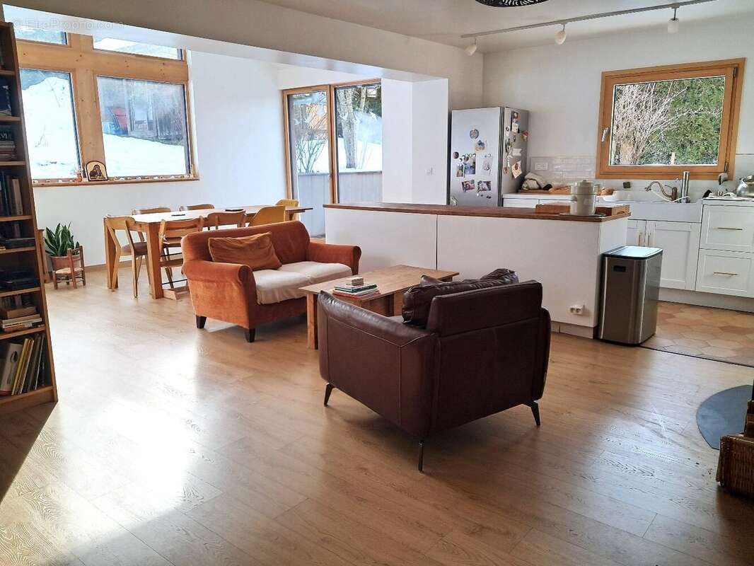 Maison à THORENS-GLIERES