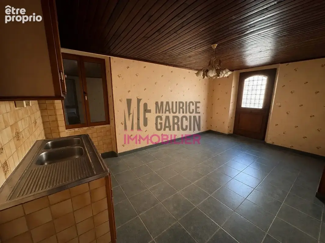 A vendre, à acheter, maison 4 pièces 13350 CHARLEVAL