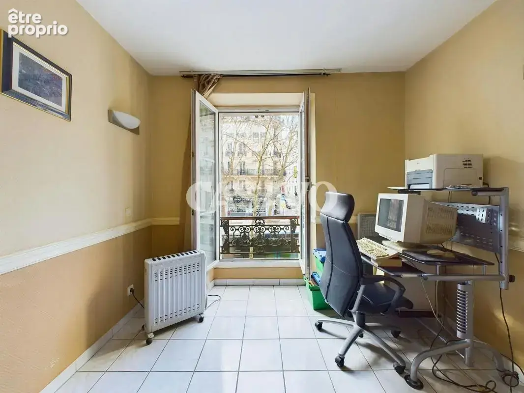 Vente Appartement 2 pièces de 56m² - 75018 Paris - photo 12