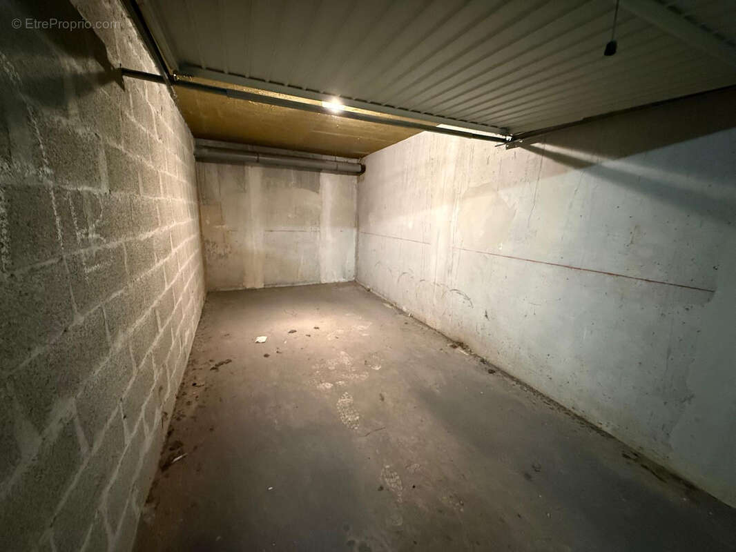 Parking à MARSEILLE-5E