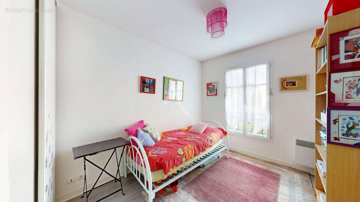 Appartement à LE PLESSIS-ROBINSON