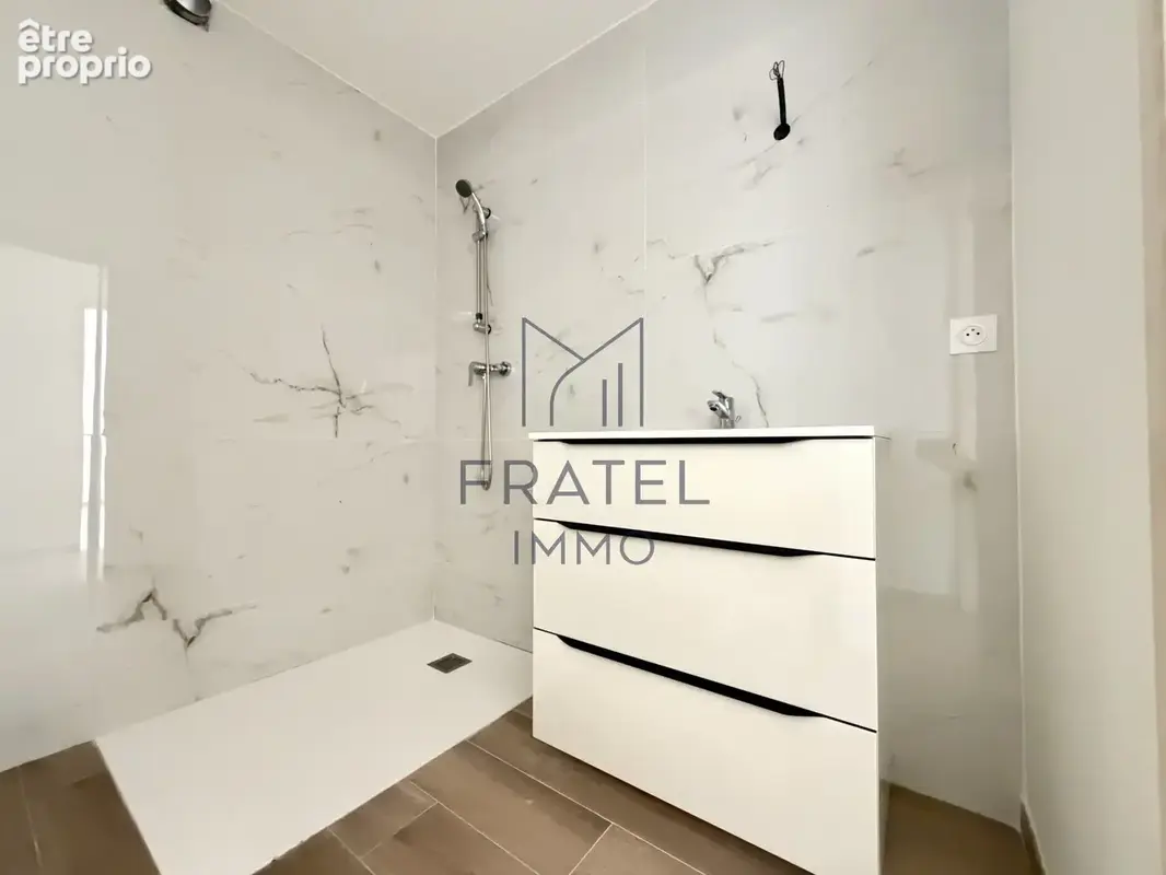 Immeuble professionnel de 465 m2 - photo 14