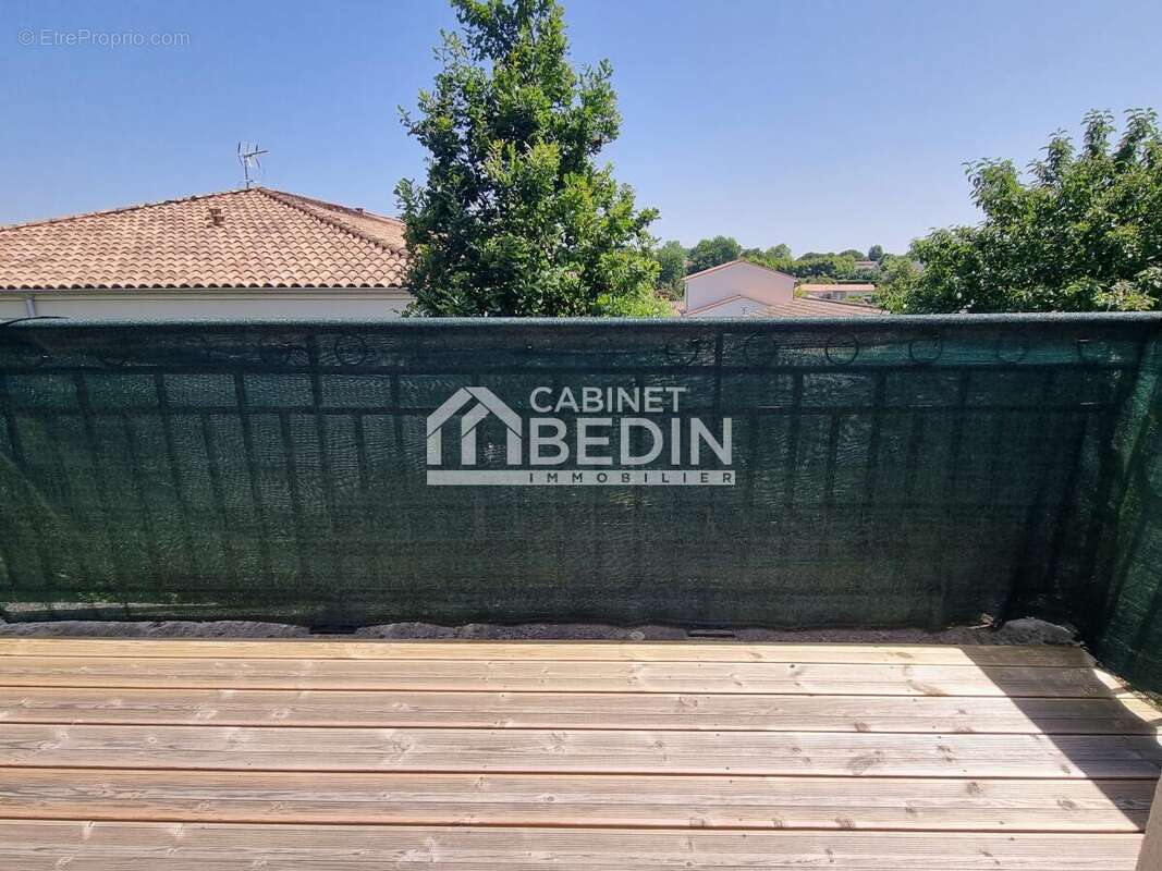 Appartement à FARGUES-SAINT-HILAIRE