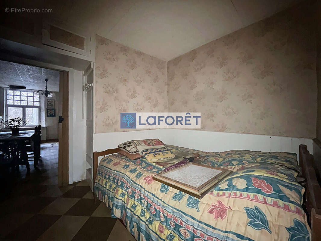 Maison à SUZANNECOURT