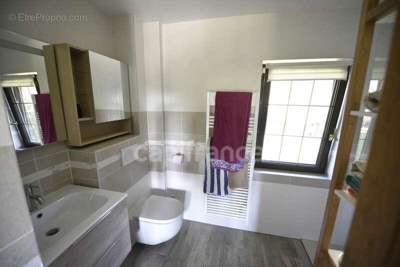 Maison à BONNIERES-SUR-SEINE