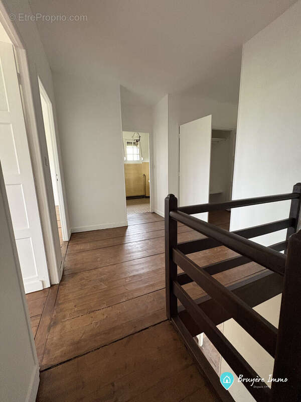Maison 138 m² à Noyelles-Sur-Sambre  - photo 8