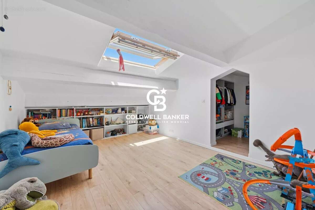 Appartement à SAINT-MATHIEU-DE-TREVIERS