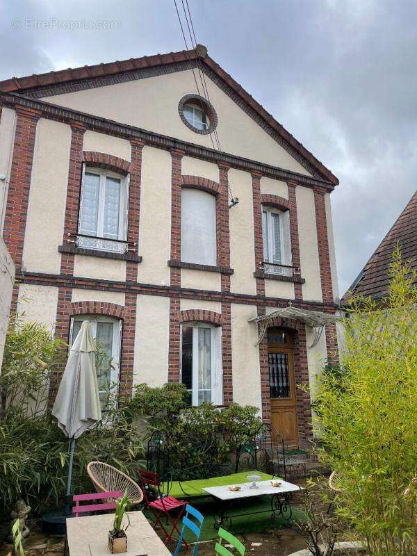 Maison à MAINTENON