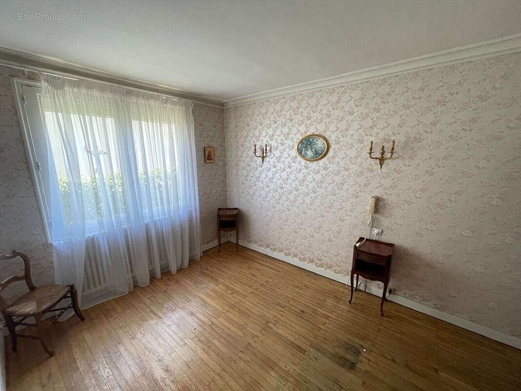 Maison à SAINT-SEBASTIEN-SUR-LOIRE