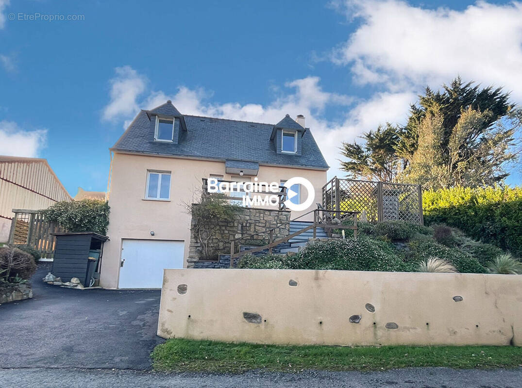 Maison à CAMARET-SUR-MER