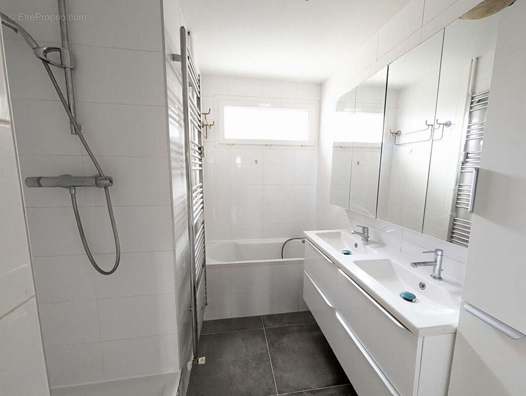 Appartement à NOGENT-SUR-MARNE