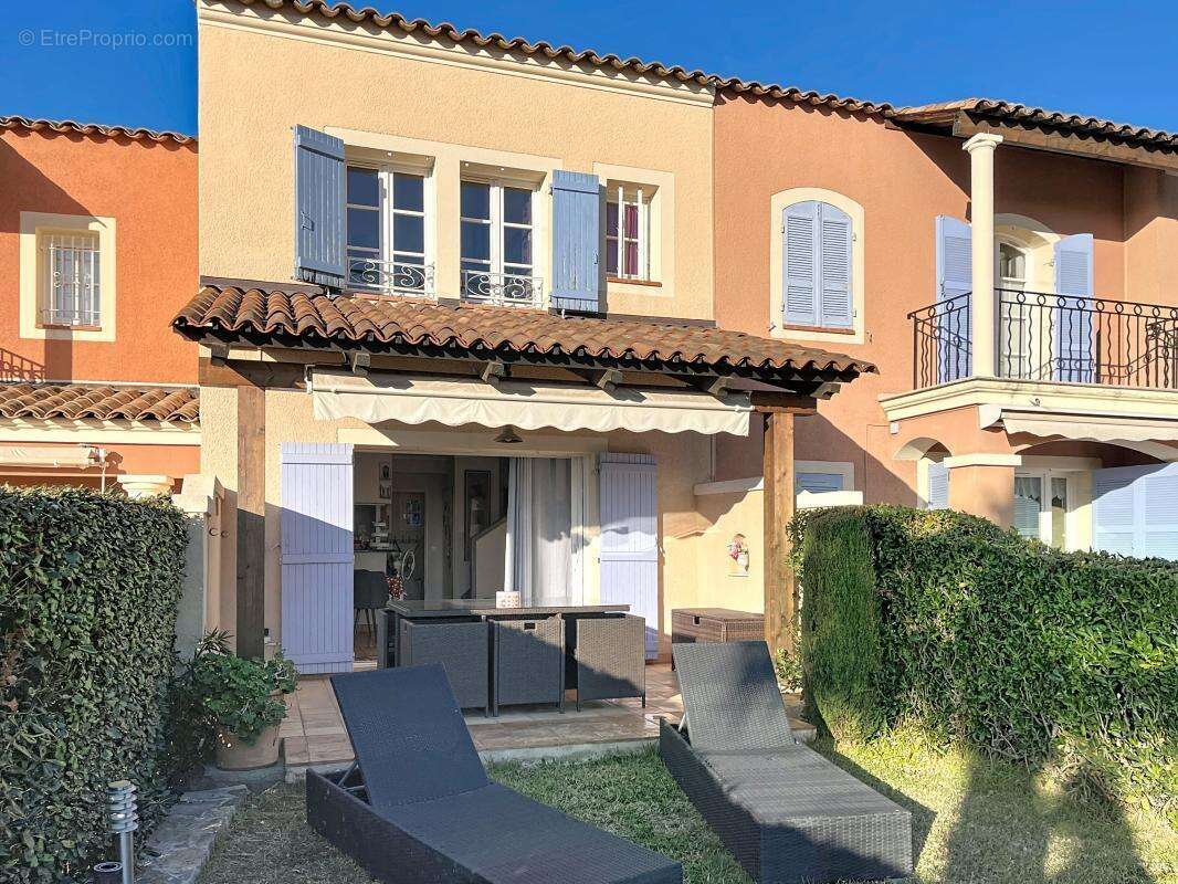 Maison à SAINT-RAPHAEL