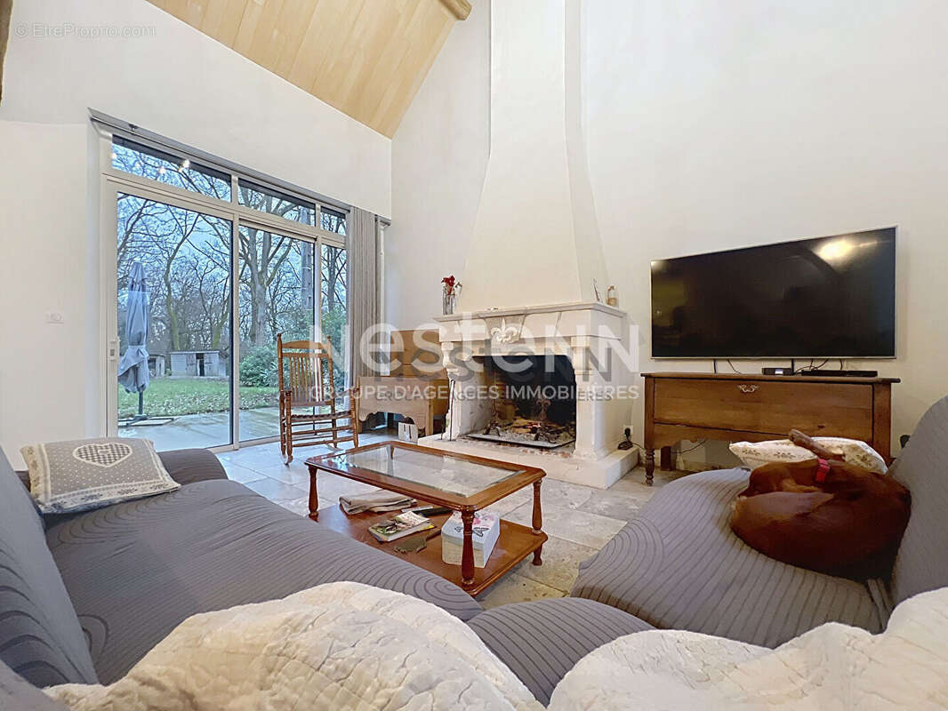 Maison à CHOUZY-SUR-CISSE