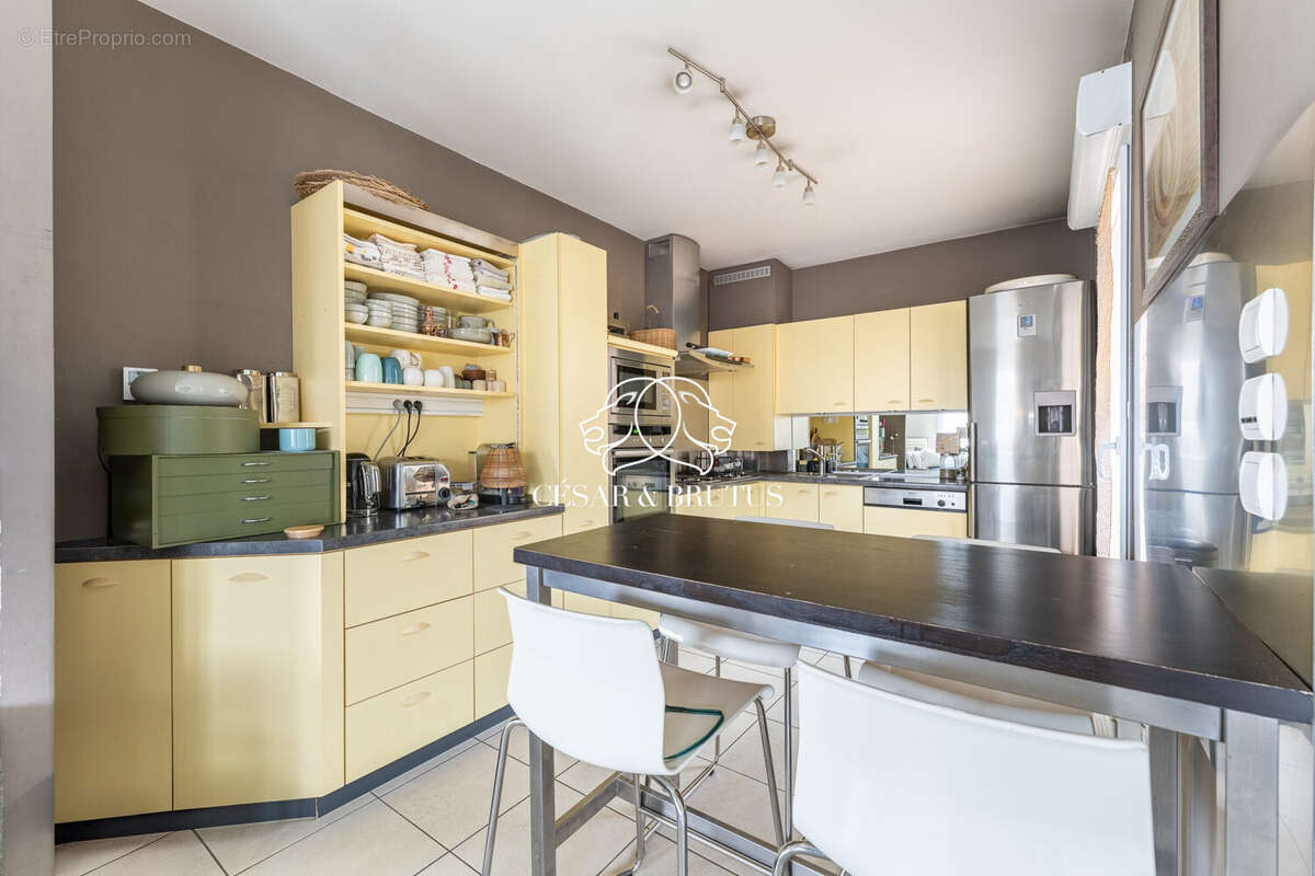Appartement à TASSIN-LA-DEMI-LUNE