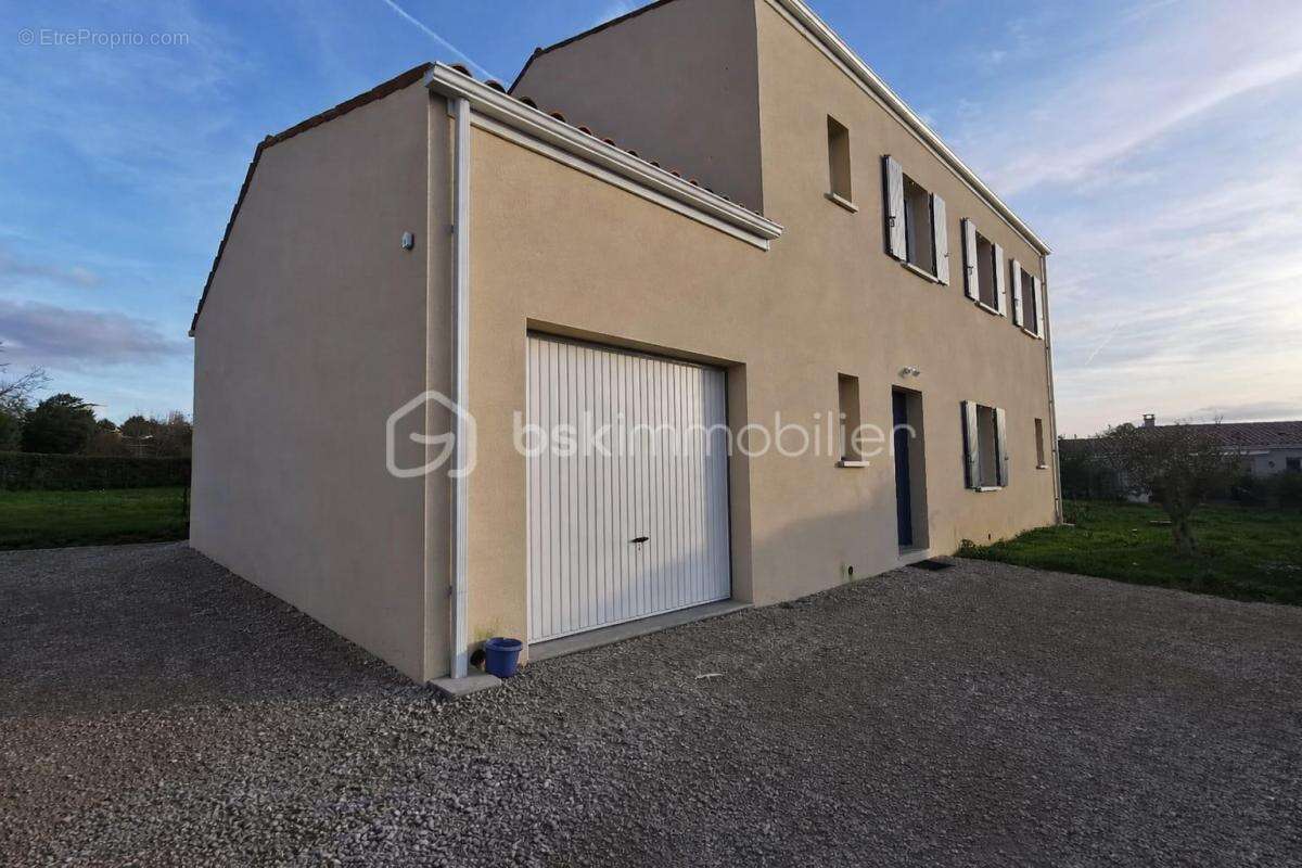 Maison à JONZAC