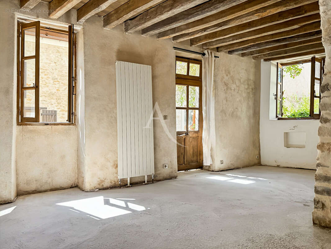 Maison à CHALO-SAINT-MARS