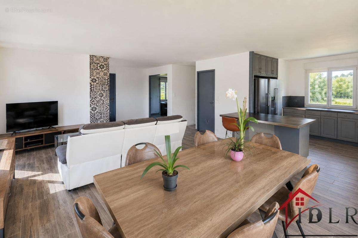 Granges/Autmonzey, maison 115 m2   3 chambres   Terrasse   J - photo 12