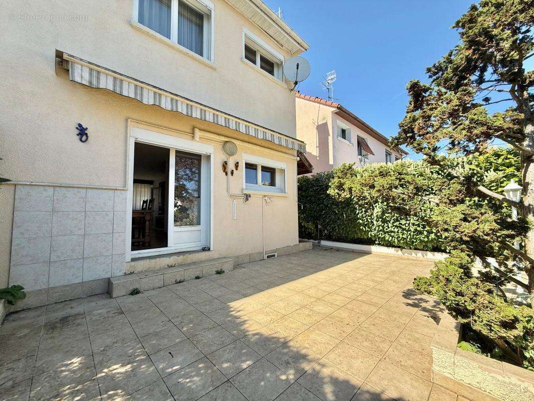 Maison à MARSANNAY-LA-COTE