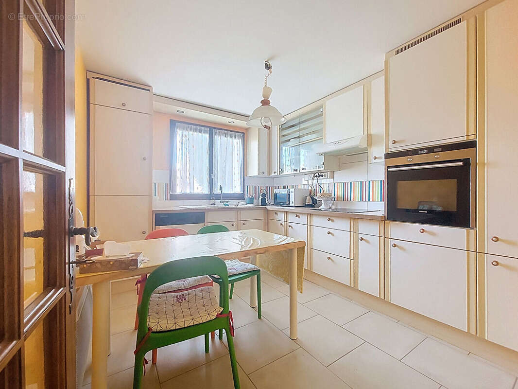 Maison à BLANQUEFORT