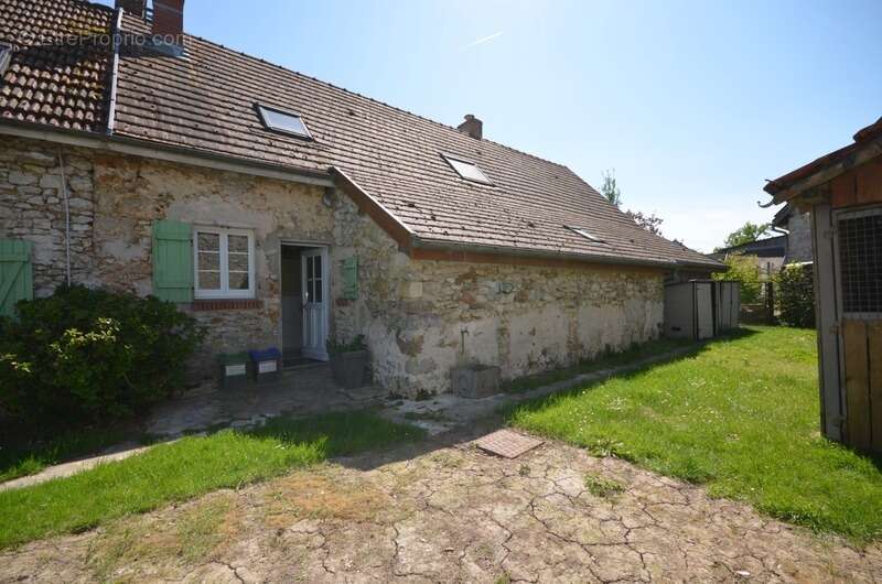 Maison à MONTMIRAIL