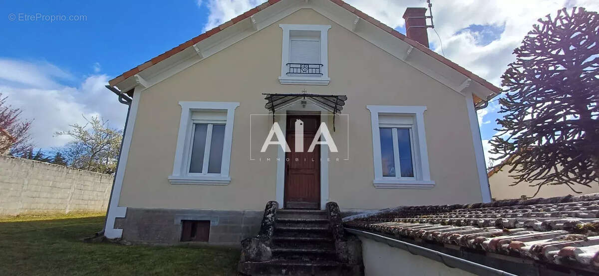 Maison à RUFFEC