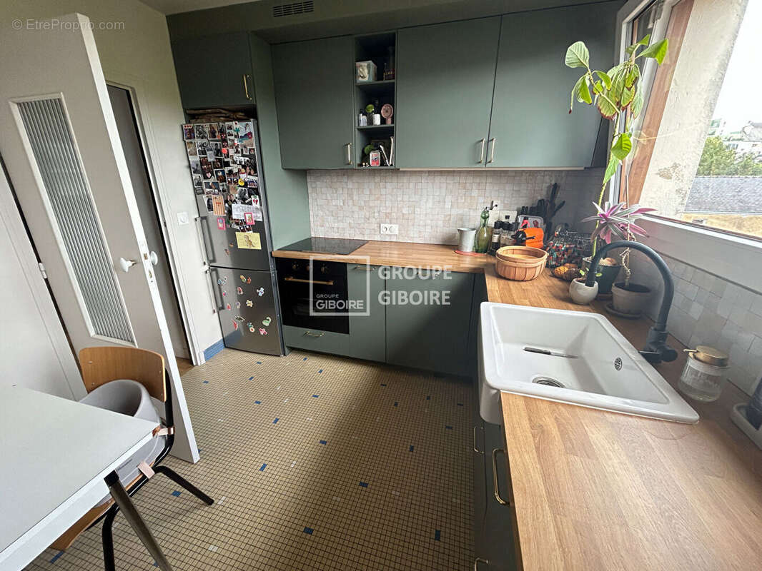 A VENDRE - Agence GIBOIRE - Rennes Thabor/Fougères - Appartement d'environ 102m²  avec balcon et garage fermé - photo 2