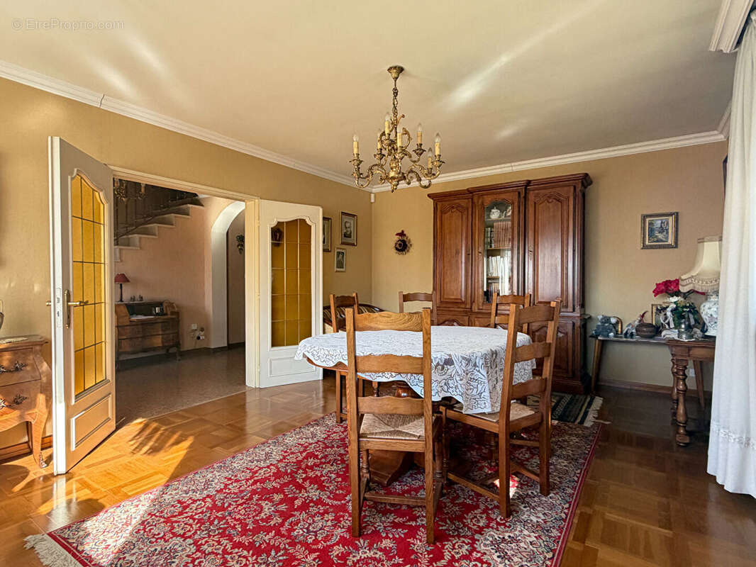 Krautergersheim - Maison familiale de caractère -135 m² sur 13 ares - photo 5