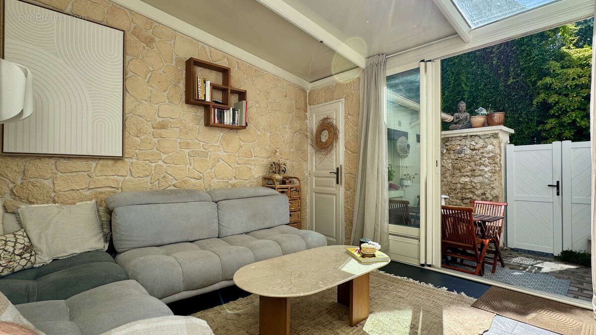 Maison à SAINT-NOM-LA-BRETECHE