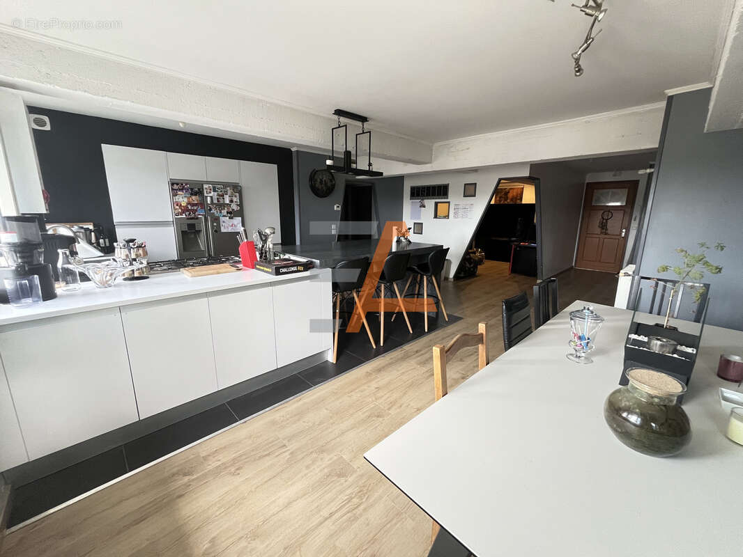 Appartement à SAINT-ETIENNE
