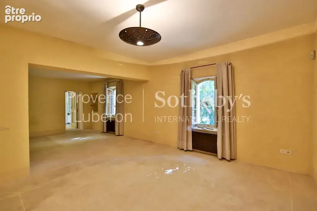 Mas du 18ème siècle avec piscine et 2 hectares de terrain - photo 11