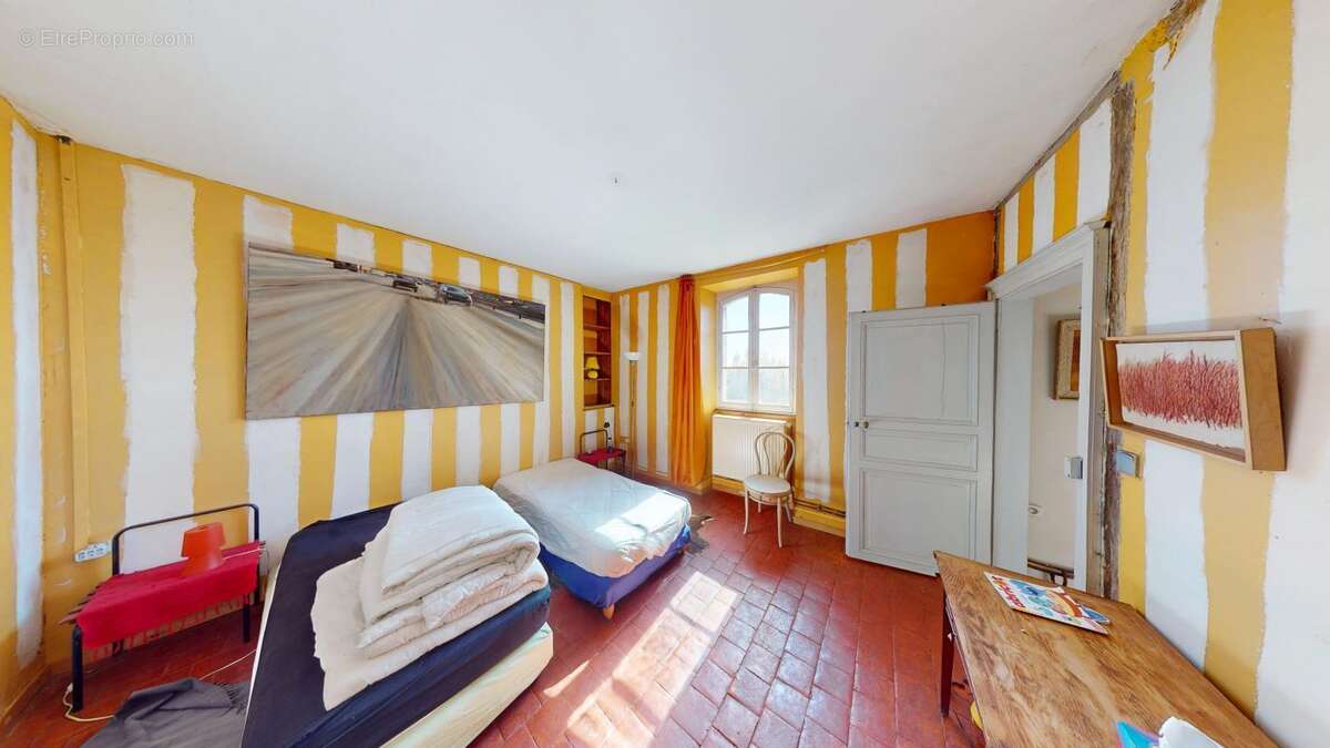 Maison à SAINT-SATUR