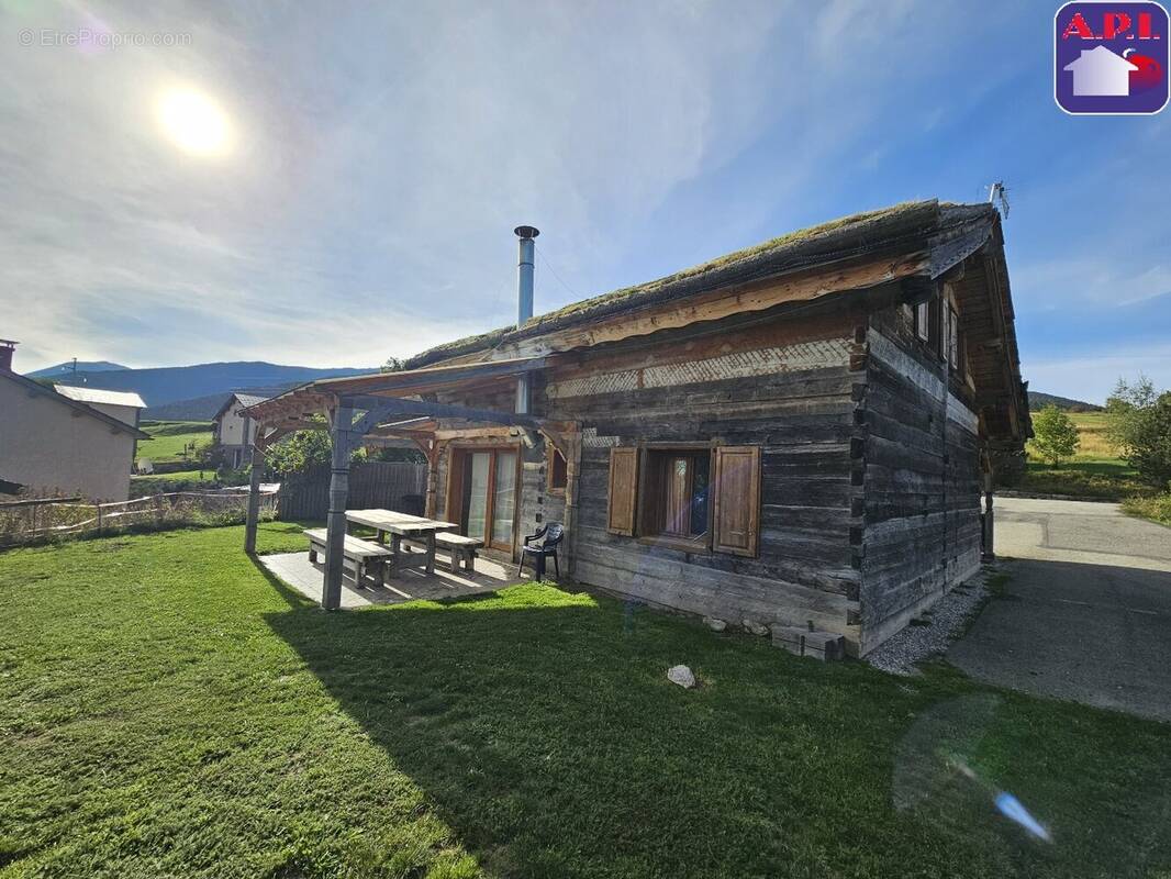 Maison à SAINT-PIERRE-DELS-FORCATS