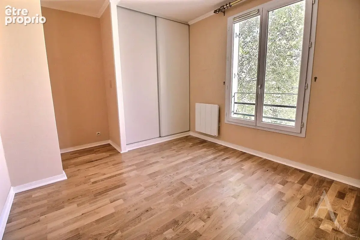 Appartement à vendre 4 pièces de 77,76 m² - Centre-ville de L'HAY LES ROSES - photo 8