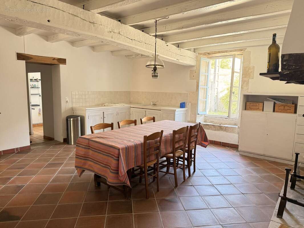 Maison 140 m² à Arces  - photo 9