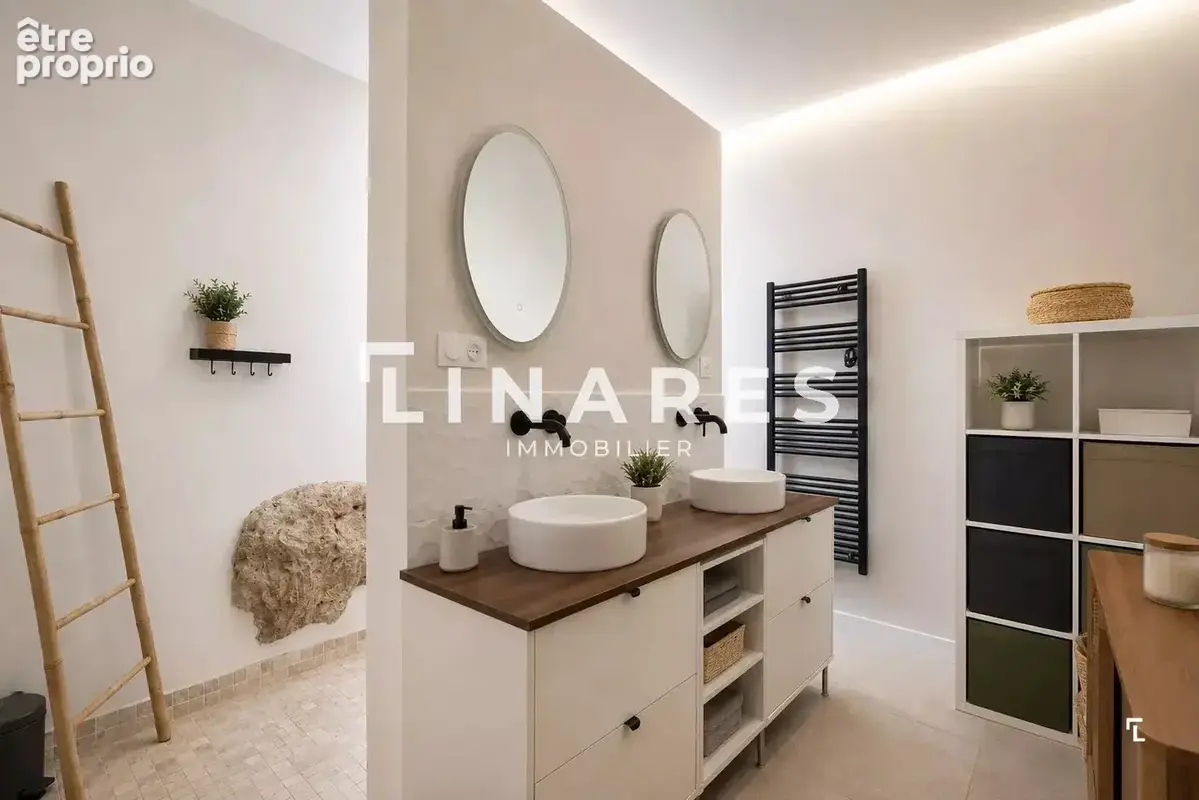 LA PANORAMIQUE - Villa T5 de 200m² - Piscine - Cuisine d'été - Terrain de 785m² - 13011 LA VALENTINE - photo 18